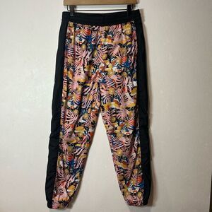 The North Face Hydrenaline Windwall Pants women size M